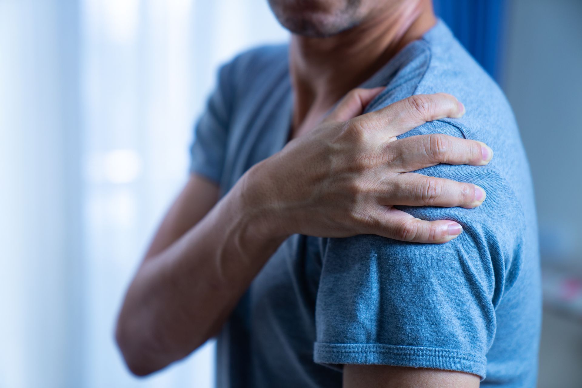 Shoulder Pain — Penrith, NSW — Physiotherapy West